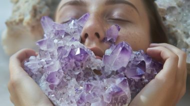 Ce cristale sunt potrivite pentru echilibrarea chakrei plexului solar?