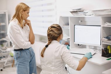 Cum poate scanarea intraorală să reducă erorile din comunicarea cu laboratorul